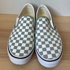 Nearly New Vans Classic Slip On in Checkerboard Print, Men 9/Women 10.5